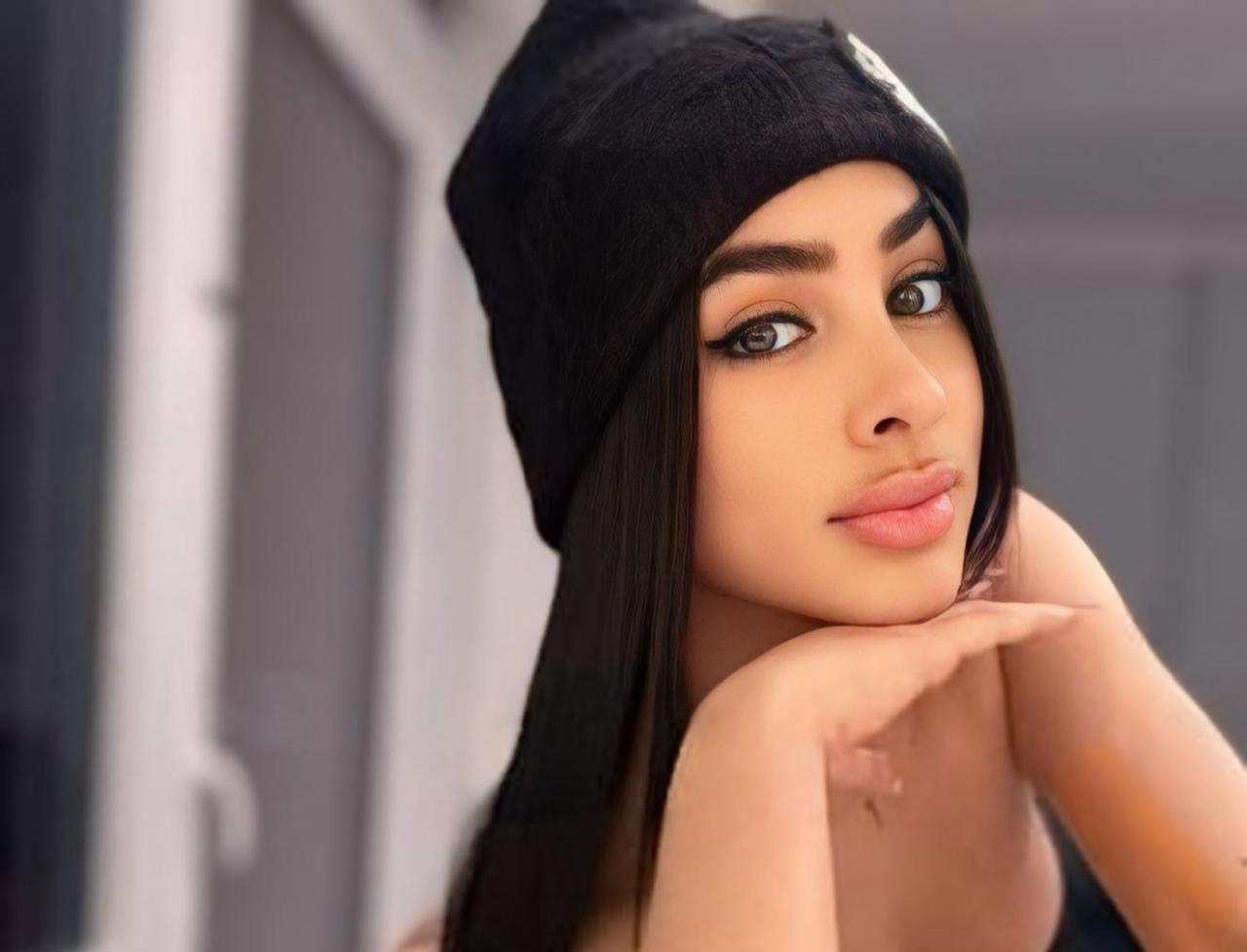 Chica busca chico en Almería: 