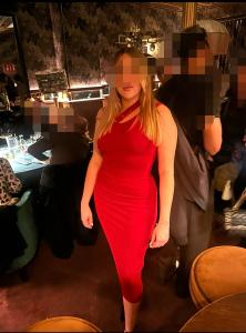 635115530: Chica busca chico en Barcelona