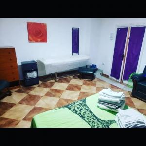 615692318: Chica busca chico en Cádiz