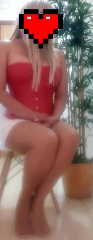 Chica busca chico en Málaga: Chica busca chico