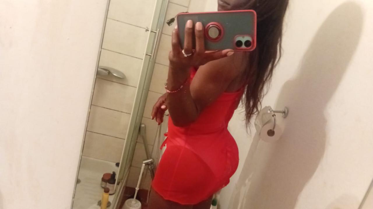 642154271: Chico busca chica en Sevilla