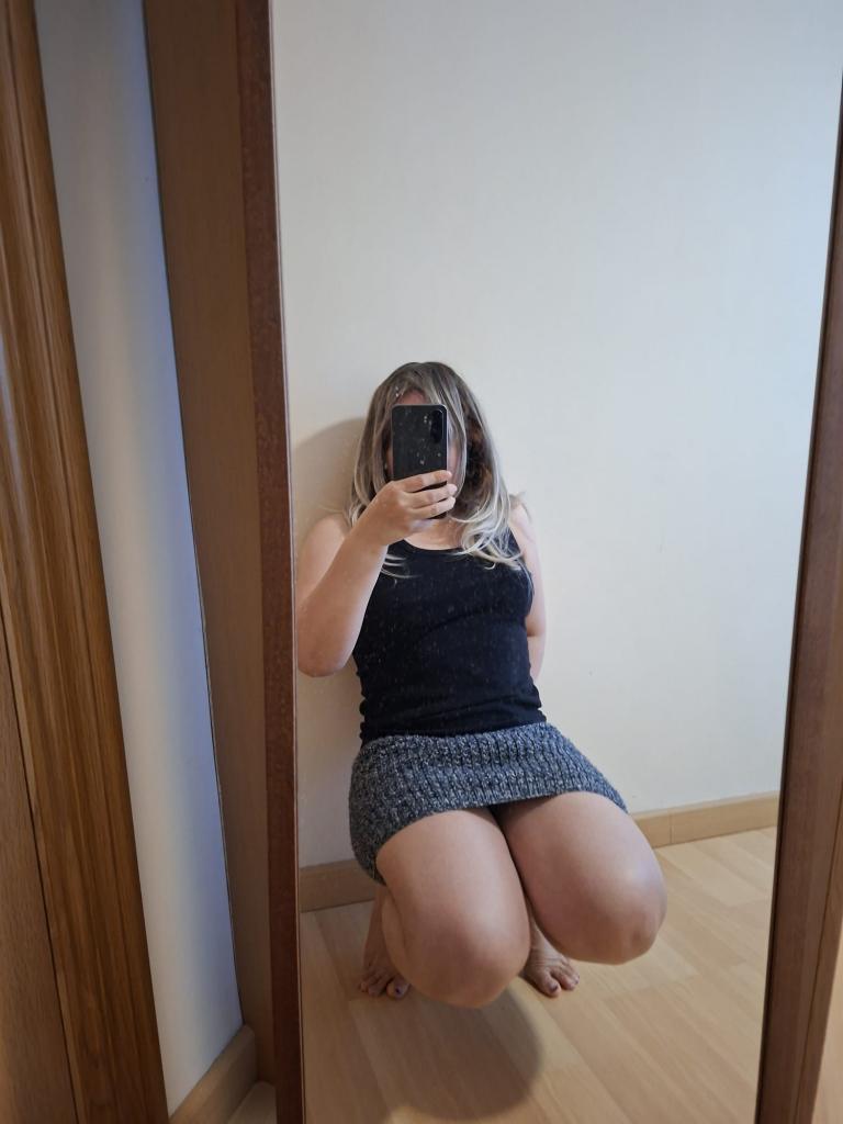 644575238: Chica busca chico en Zaragoza