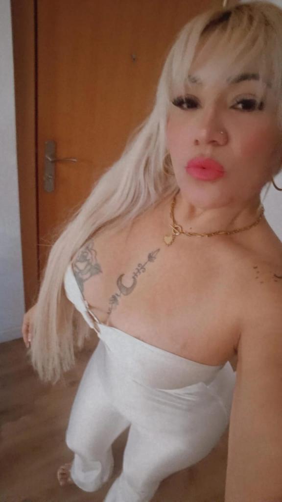 Chica busca chico en Barcelona: 