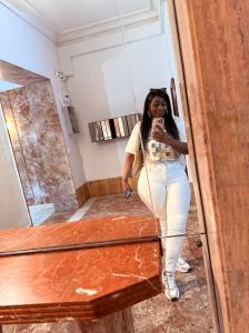 670449604: Chica busca chico en Lérida