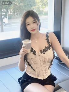 604303271: Chica busca chico en Alicante