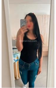 642153075: Chica busca chico en Barcelona
