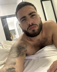 613457559: Chico busca chica en Murcia