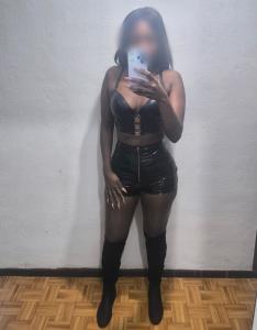 742094351: Chica busca chico en La Coruña