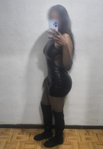742094351: Chica busca chico en La Coruña