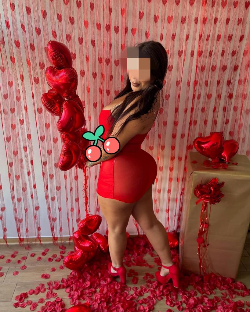 641371425: Chica busca chico en Málaga