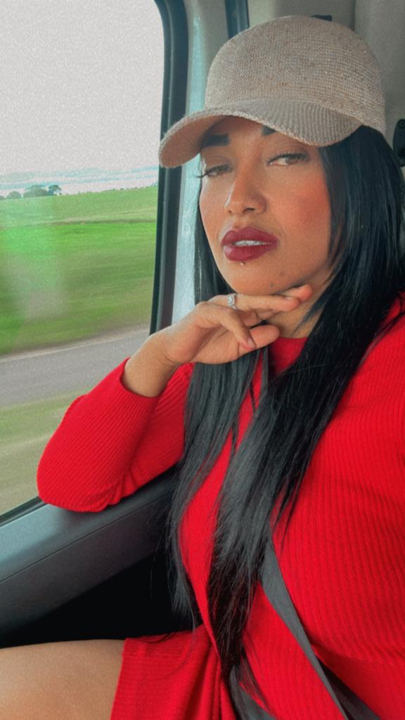 Chica busca chico en Lugo: 