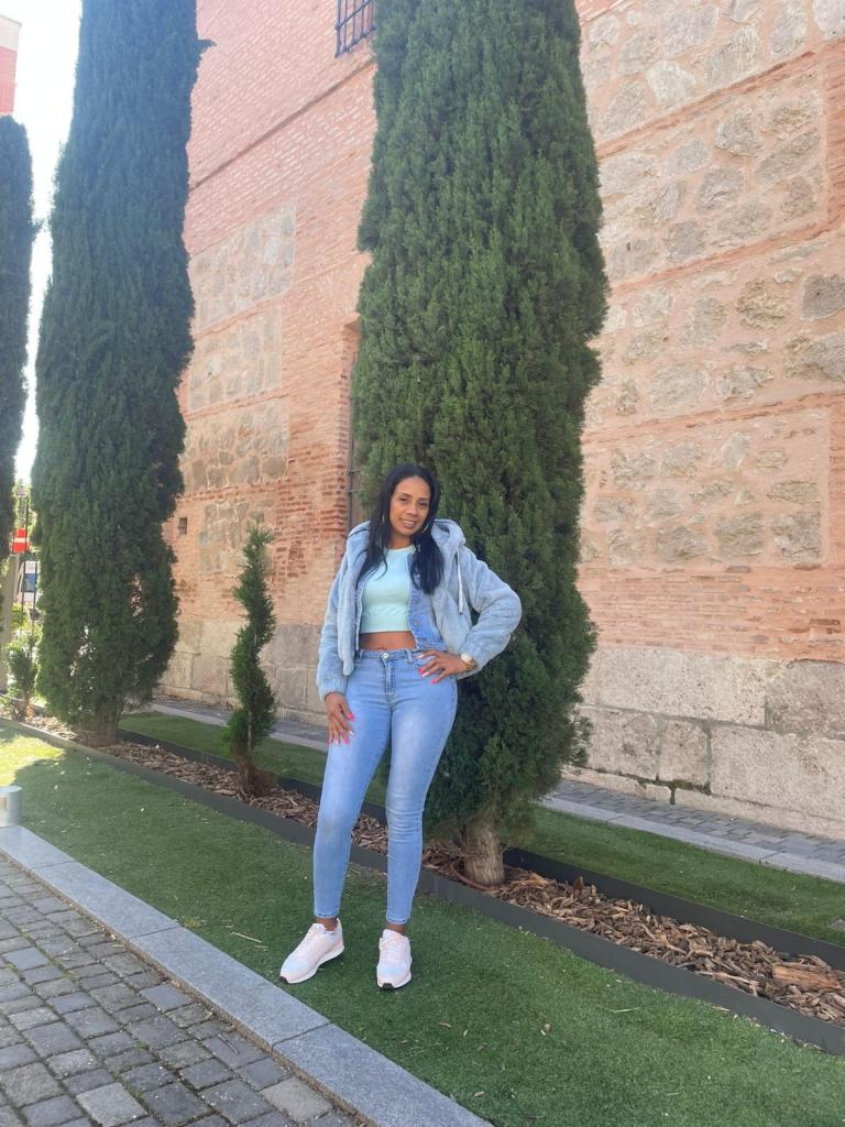 Chica busca chico en Menorca: 