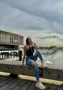 Chica busca chico en Almería: 