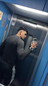 613279905: Chico busca chica en Barcelona