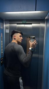 613279905: Chico busca chica en Barcelona