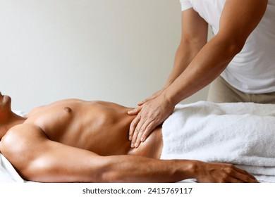 640210023: Chico busca chica en Sevilla