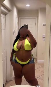 Chica busca chico en Huelva: 