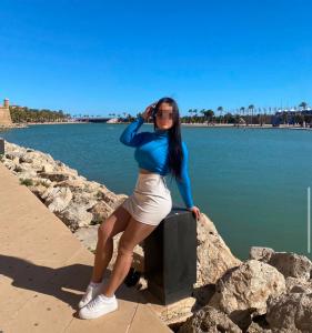 Chica busca chico en Almería: 