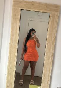 672888639: Chica busca chico en Almería