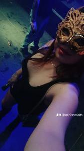 657399881: Chica busca chico en Barcelona