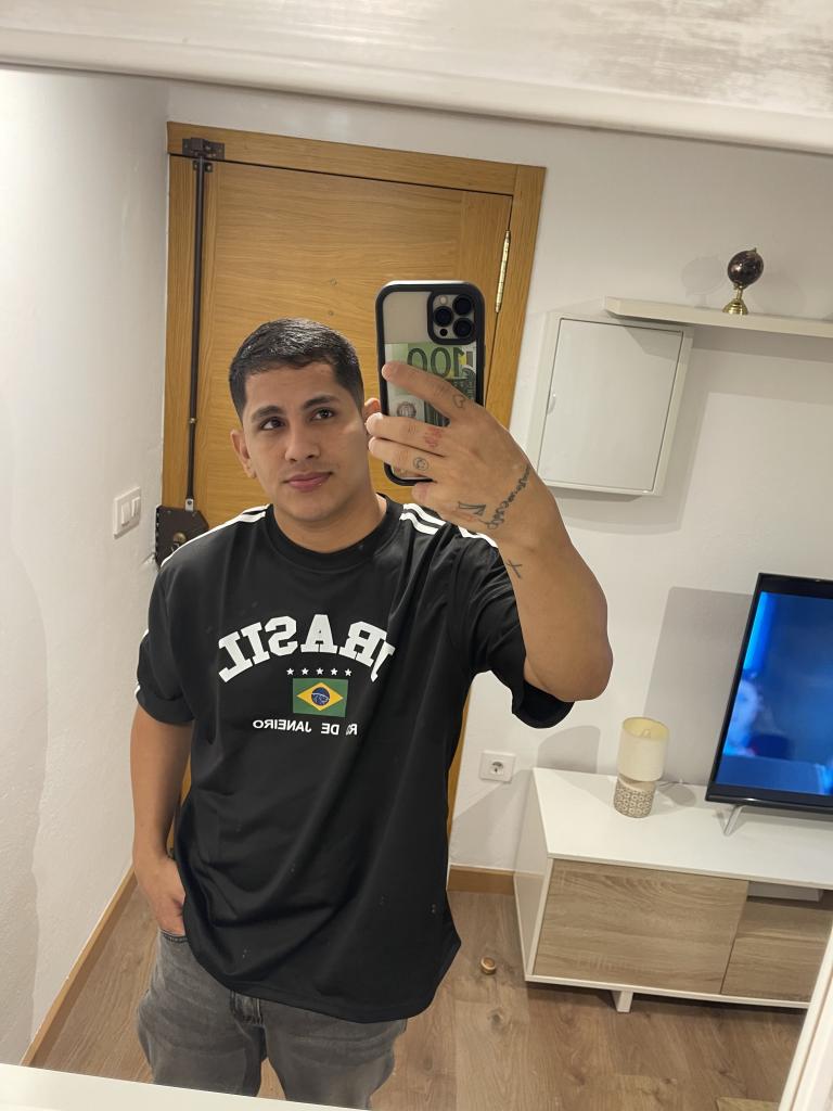 613637662: Chico busca chica en Granada