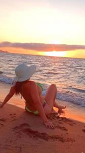 613944750: Chica busca chico en Málaga