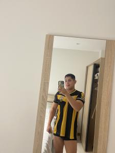 613637662: Chico busca chica en Granada