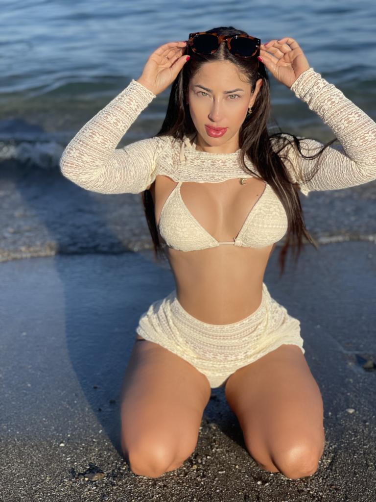 674970494: Chica busca chico en Málaga