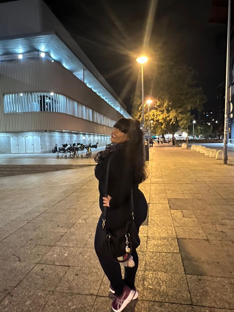 Chica busca chico en Granada: 