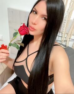 613576847: Chica busca chico en Orense