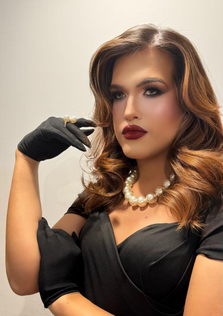 613757248: Transexual en Madrid