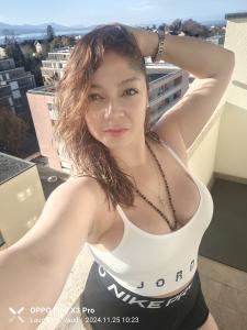 697868450: Chica busca chico en La Coruña