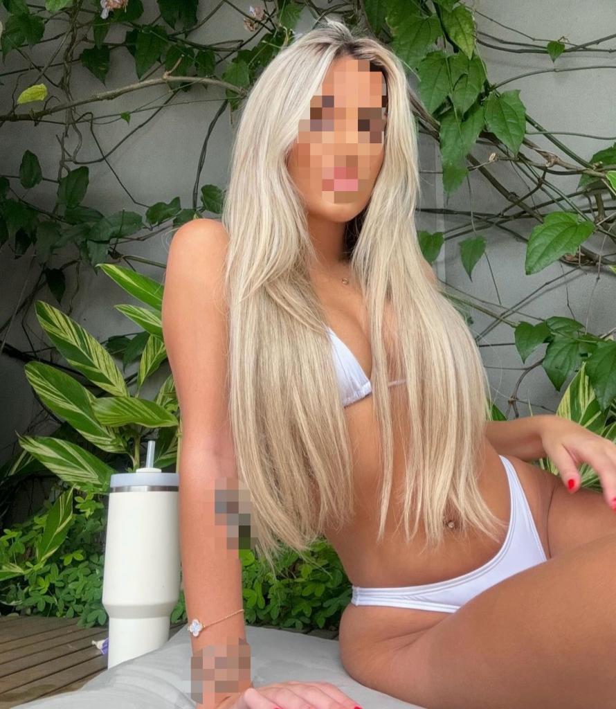 613844300: Chica busca chico en Cantabria