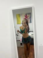 670545464: Chica busca chico en Barcelona