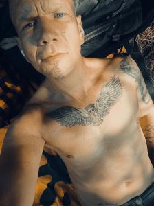 645227431: Chico busca chica en Barcelona