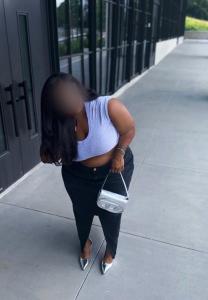 603670060: Chica busca chico en Sevilla