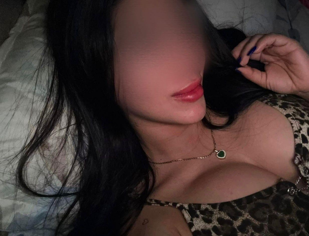 641286352: Chica busca chico en Huesca