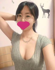 633019880: Chica busca chico en Barcelona