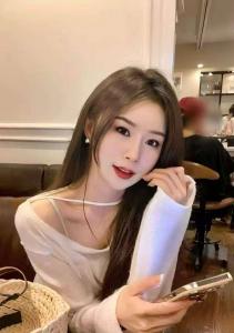 641890186: Chica busca chico en Alicante