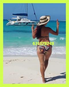 631379748: Chica busca chico en Barcelona