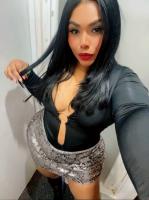 673438097: Chica busca chico en Madrid