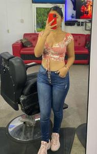 695451913: Chica busca chico en Asturias