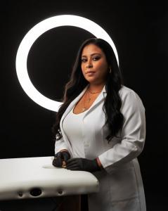 642453914: Chica busca chico en Murcia