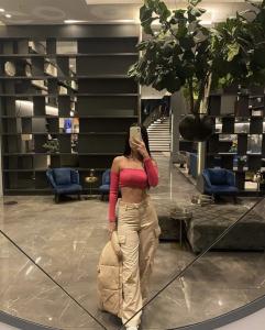 610177582: Chica busca chico en Cádiz