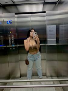 632523388: Chica busca chico en Barcelona