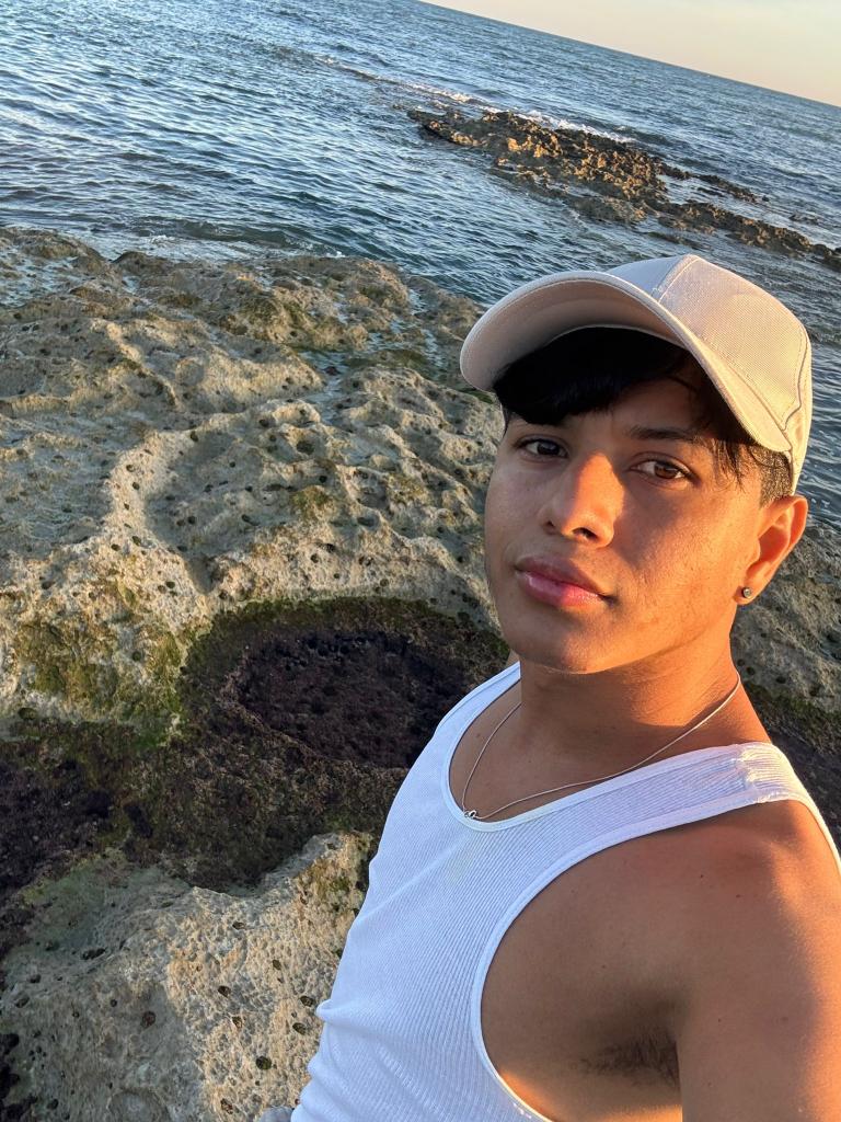 Chico busca chica en Cantabria: 