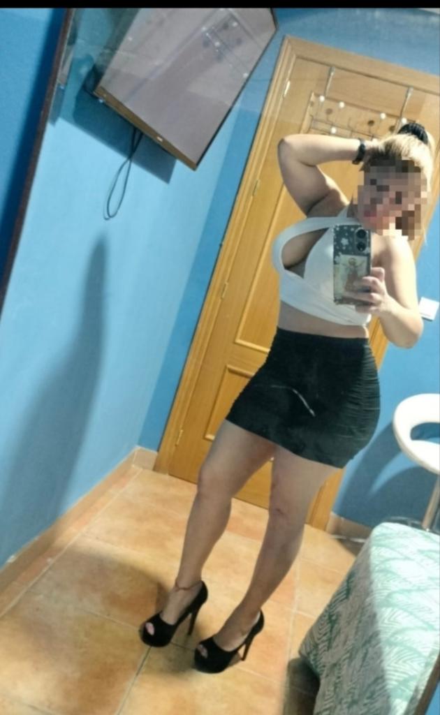 643587143: Chica busca chico en Badajoz