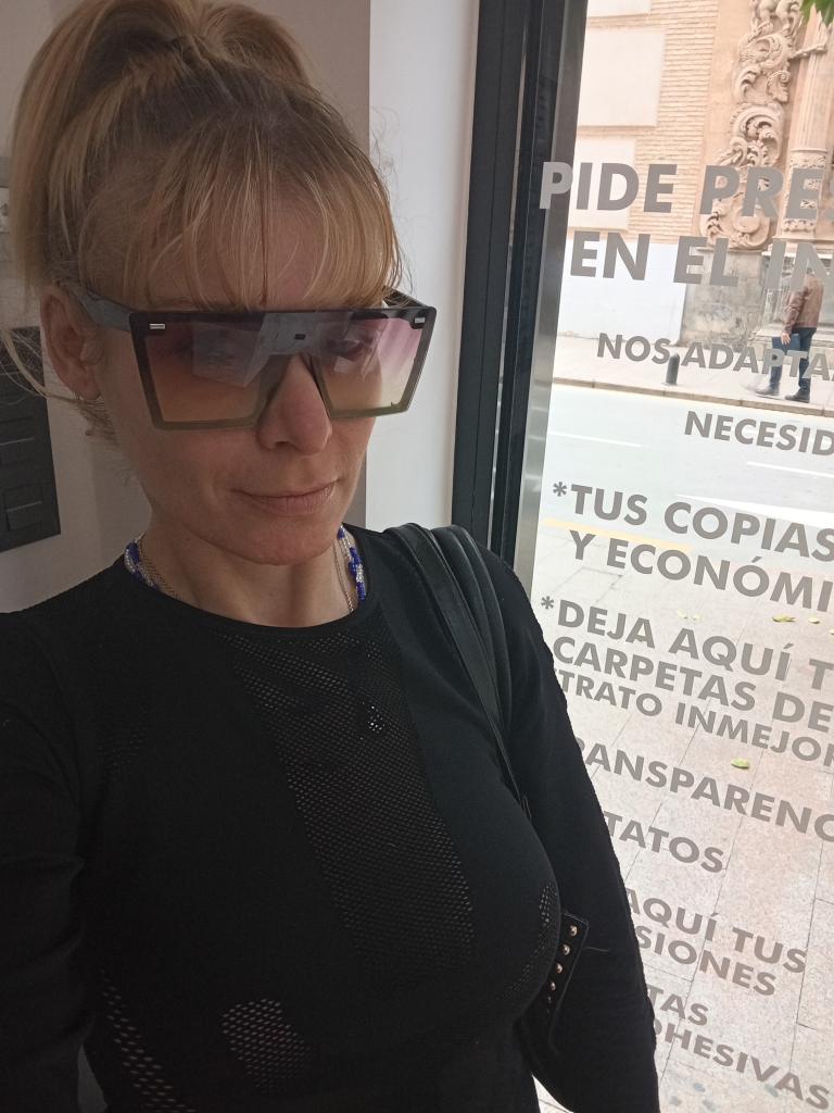 Chica busca chico en Murcia: 