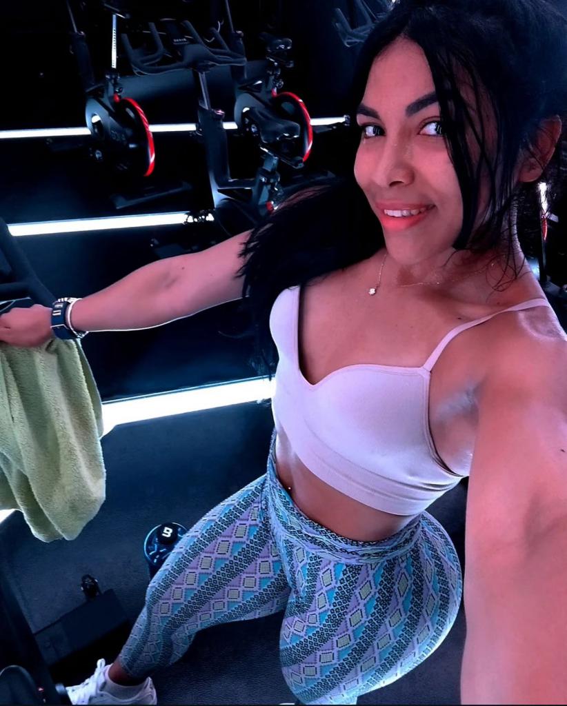 Chica busca chico en Granada: 