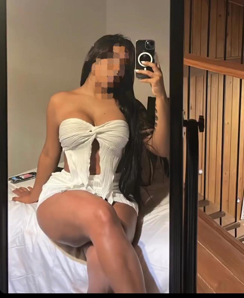 631500637: Chica busca chico en Murcia